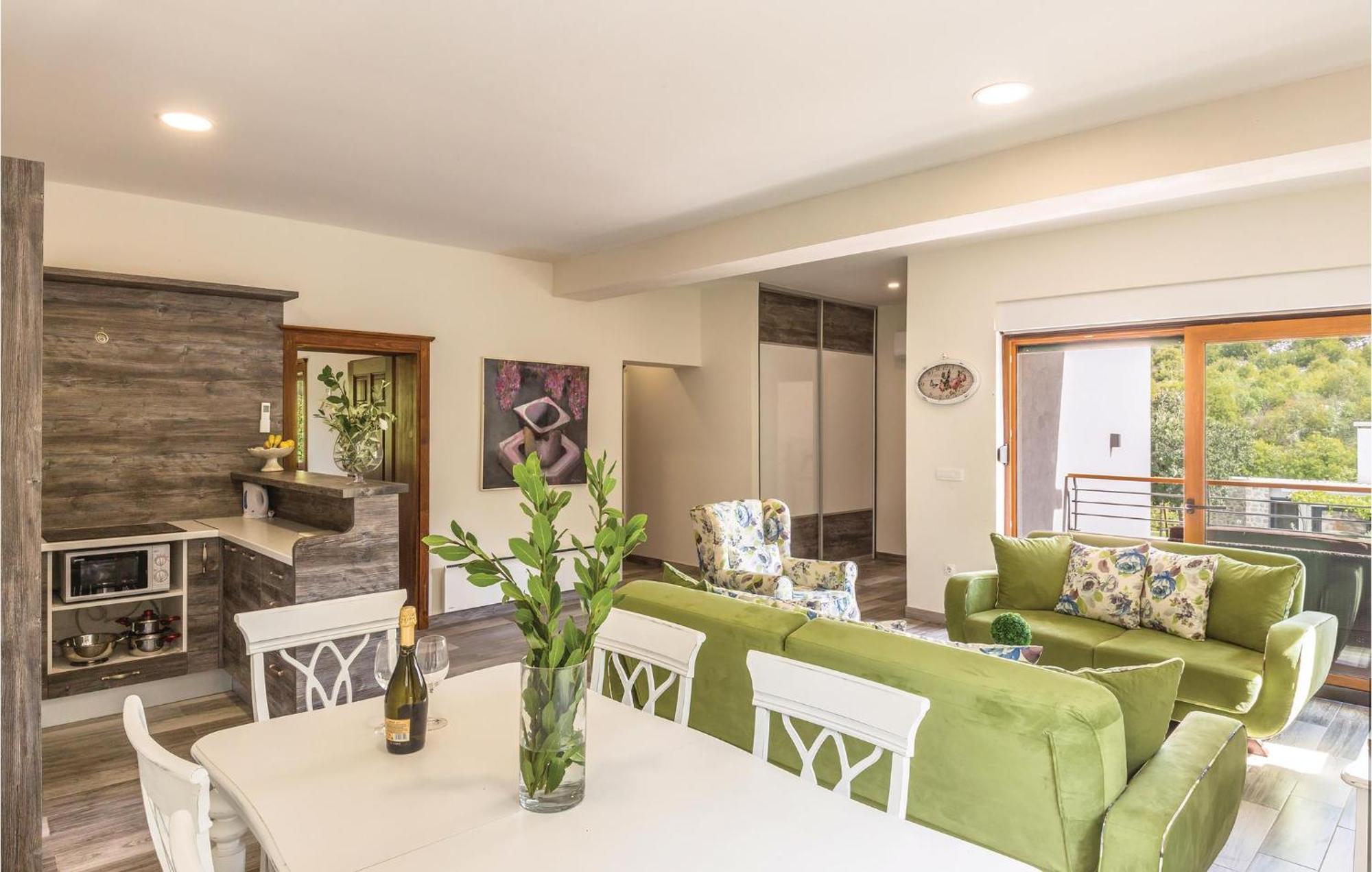 6 Bedroom Gorgeous Home In Zagvozd Ngoại thất bức ảnh