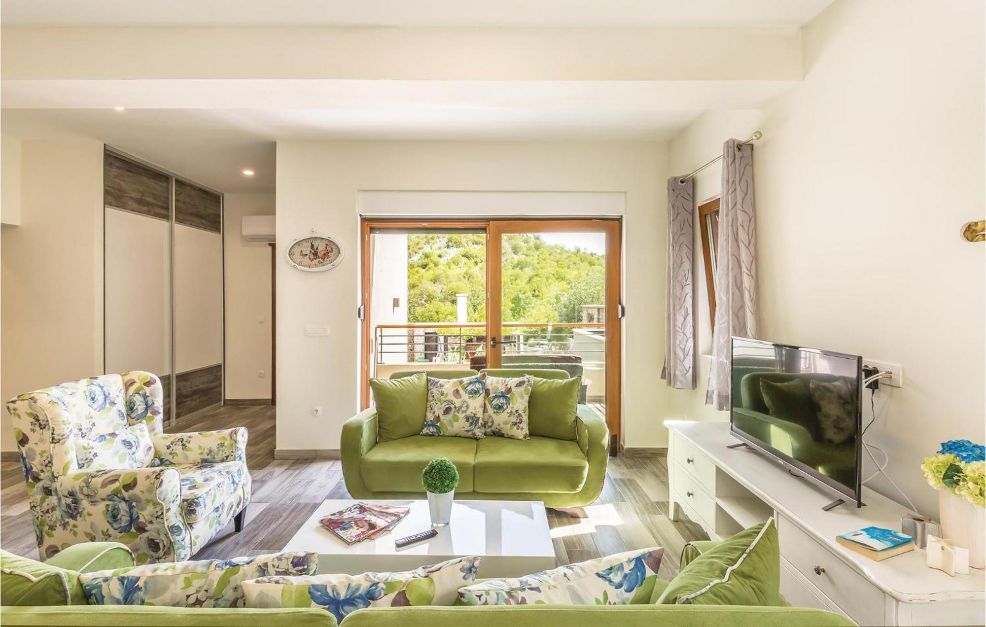 6 Bedroom Gorgeous Home In Zagvozd Ngoại thất bức ảnh